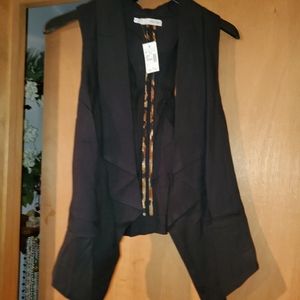 Black flowy vest